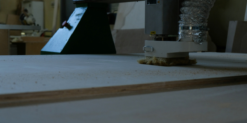 CNC router machine with dust collection